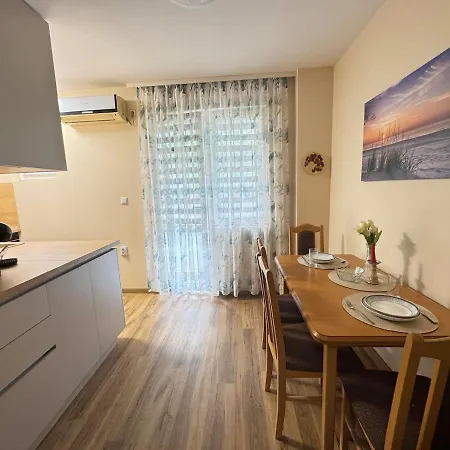 Near To The Sea Apartman